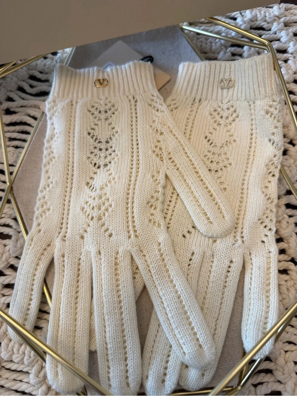 Valentino Garavani VLOGO Signature Pointelle Knit Gloves In Betulla - L/XL - NWT